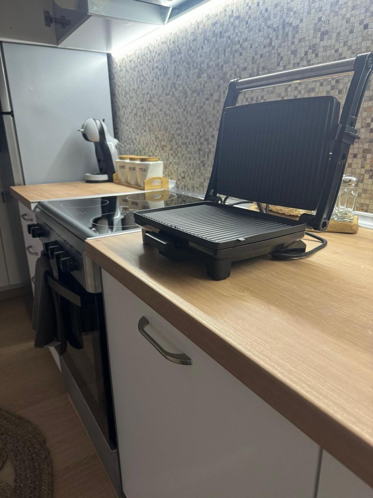 Mina Modern & Cozy Apartment Main City Square Gtc Скопие Екстериор снимка